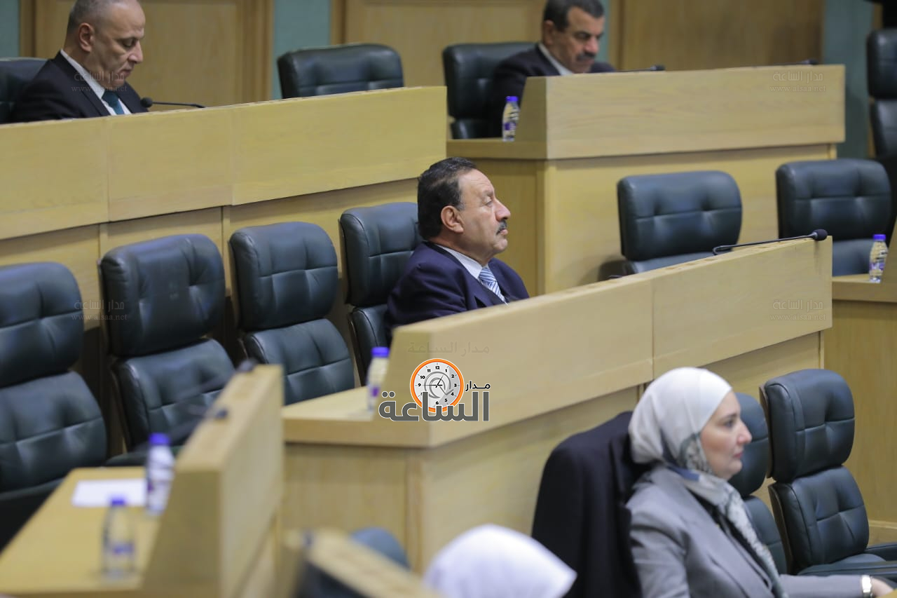 Madar Al-Saa Images 0.14278034862272193