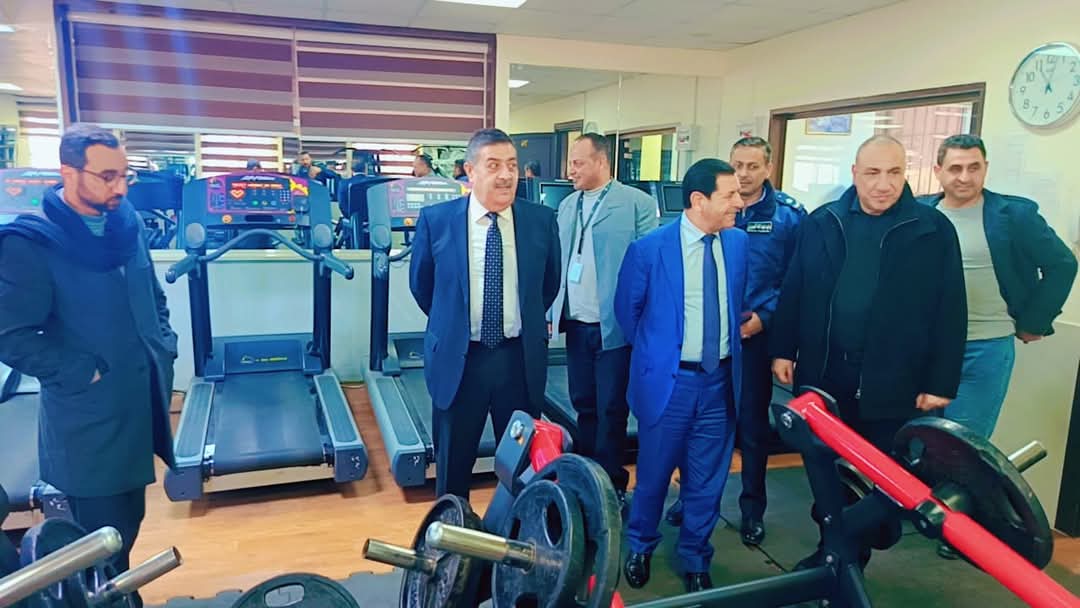 Madar Al-Saa Images 0.4223509205098235