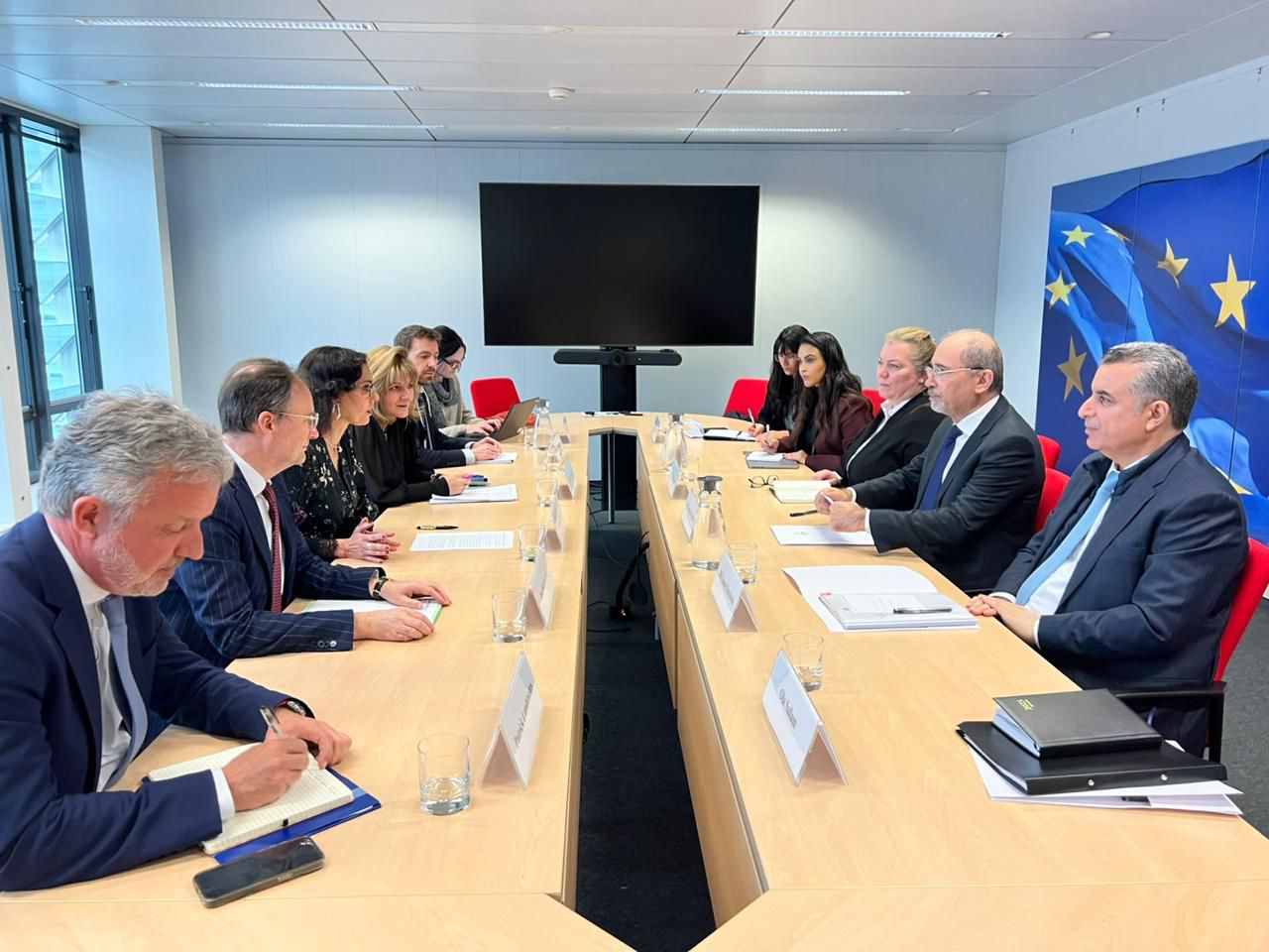 Madar Al-Saa Images 0.5912444579886411