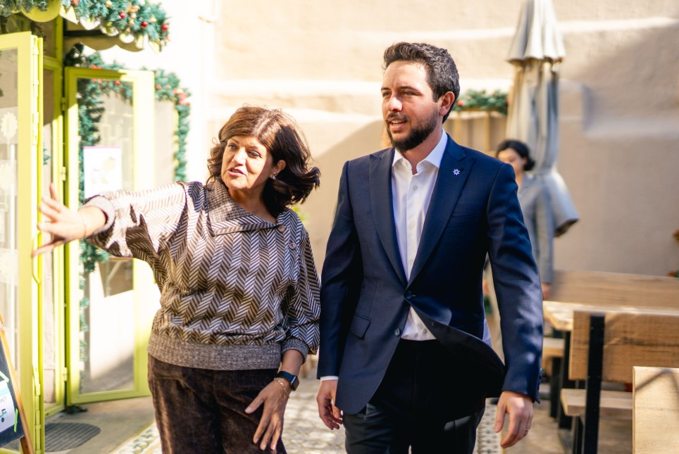 Madar Al-Saa Images 0.5778110742030935