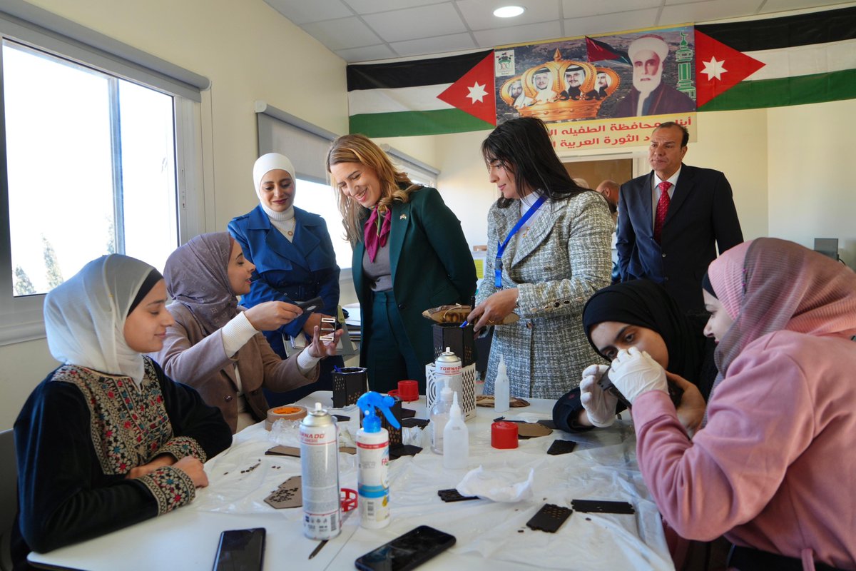 Madar Al-Saa Images 0.5652647525497856