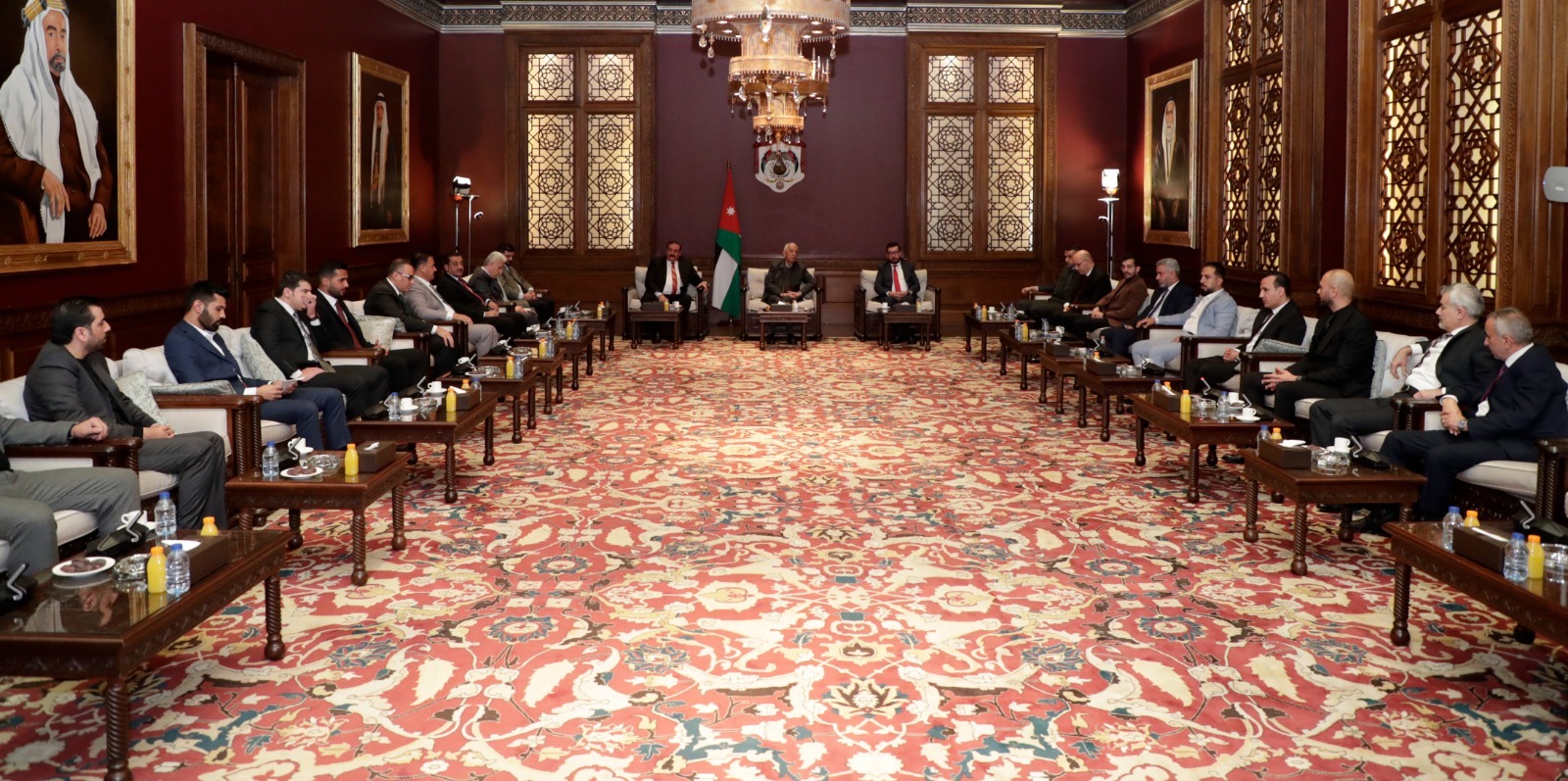 Madar Al-Saa Images 0.17303712555101614