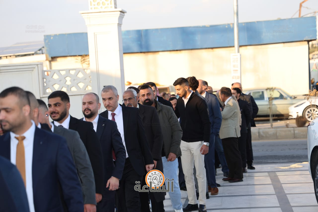 Madar Al-Saa Images 0.7575621991934922