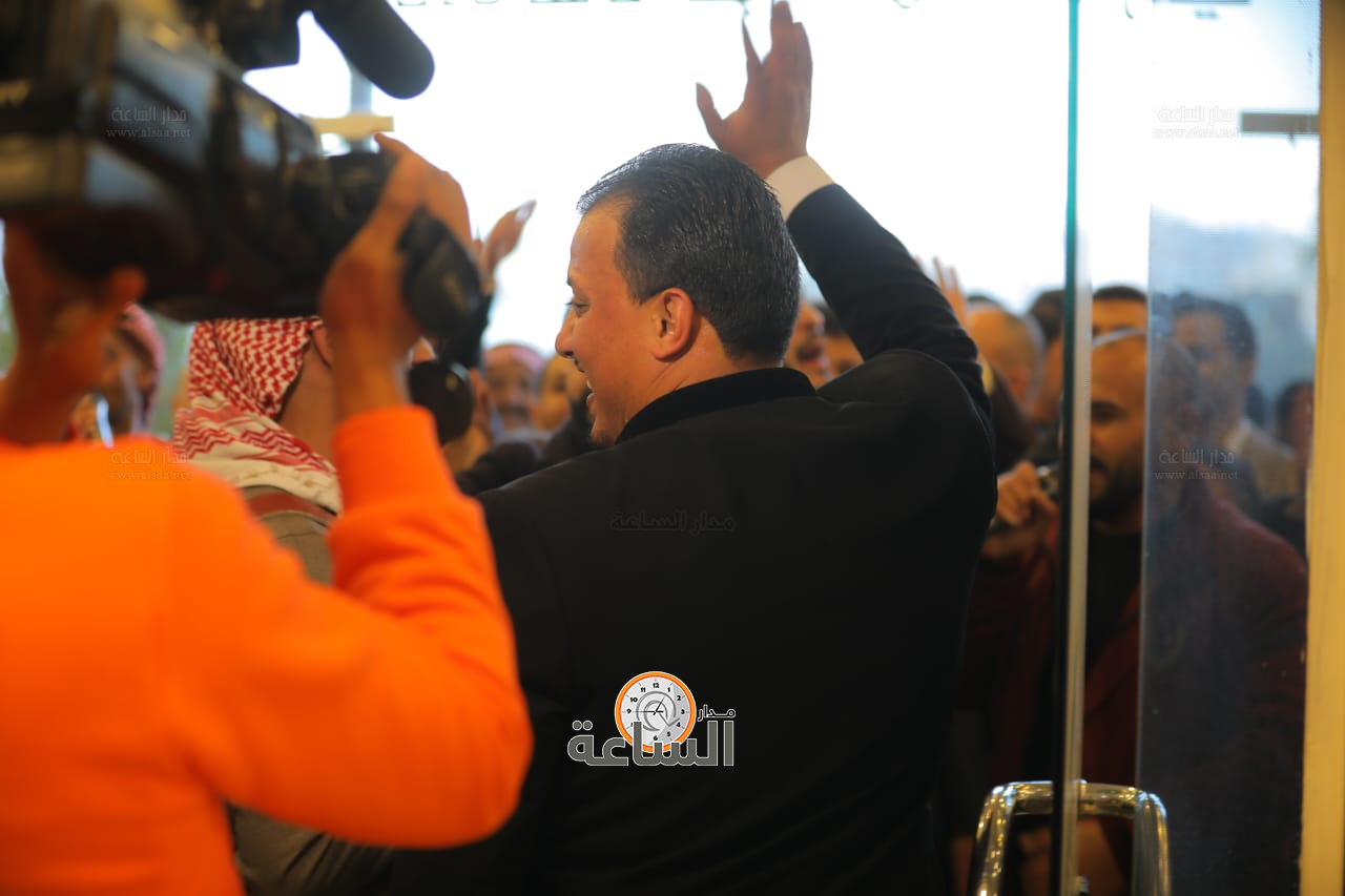 Madar Al-Saa Images 0.2990088630838652