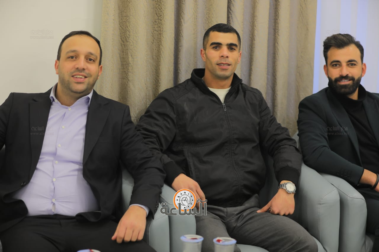 Madar Al-Saa Images 0.5387327601635556