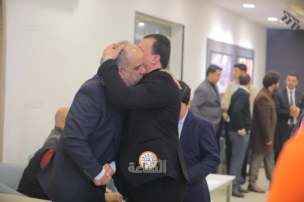 Madar Al-Saa Images 0.9548814648274291