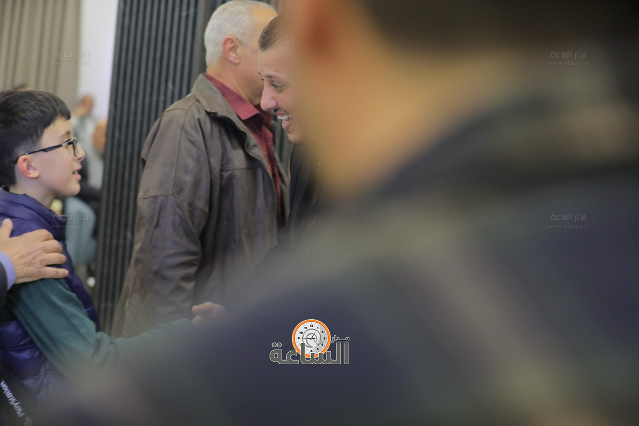 Madar Al-Saa Images 0.4291450320495249