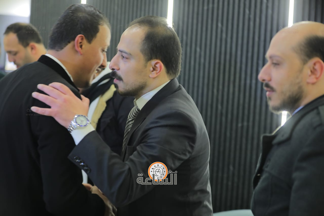 Madar Al-Saa Images 0.7500898356684451