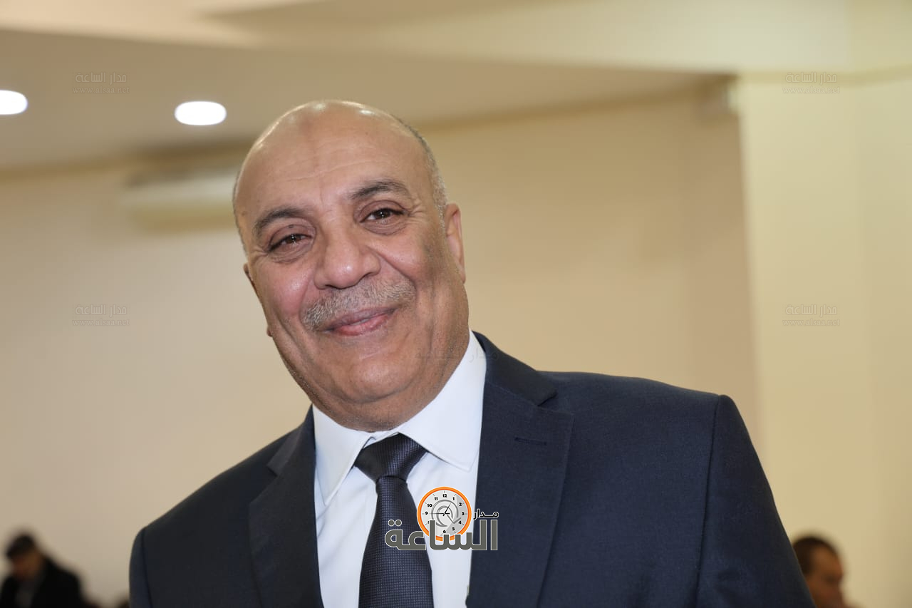 Madar Al-Saa Images 0.4230249402628339