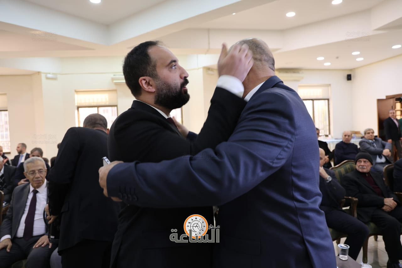 Madar Al-Saa Images 0.46869815029175665