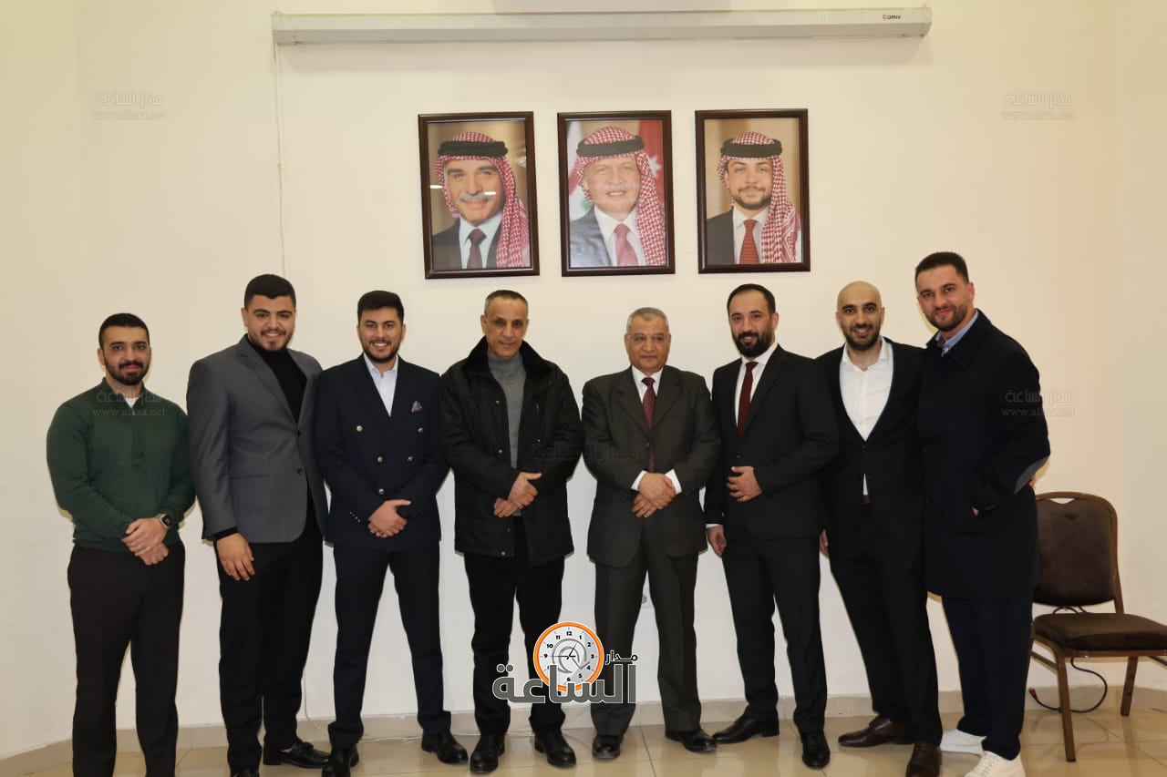 Madar Al-Saa Images 0.42206452517210424