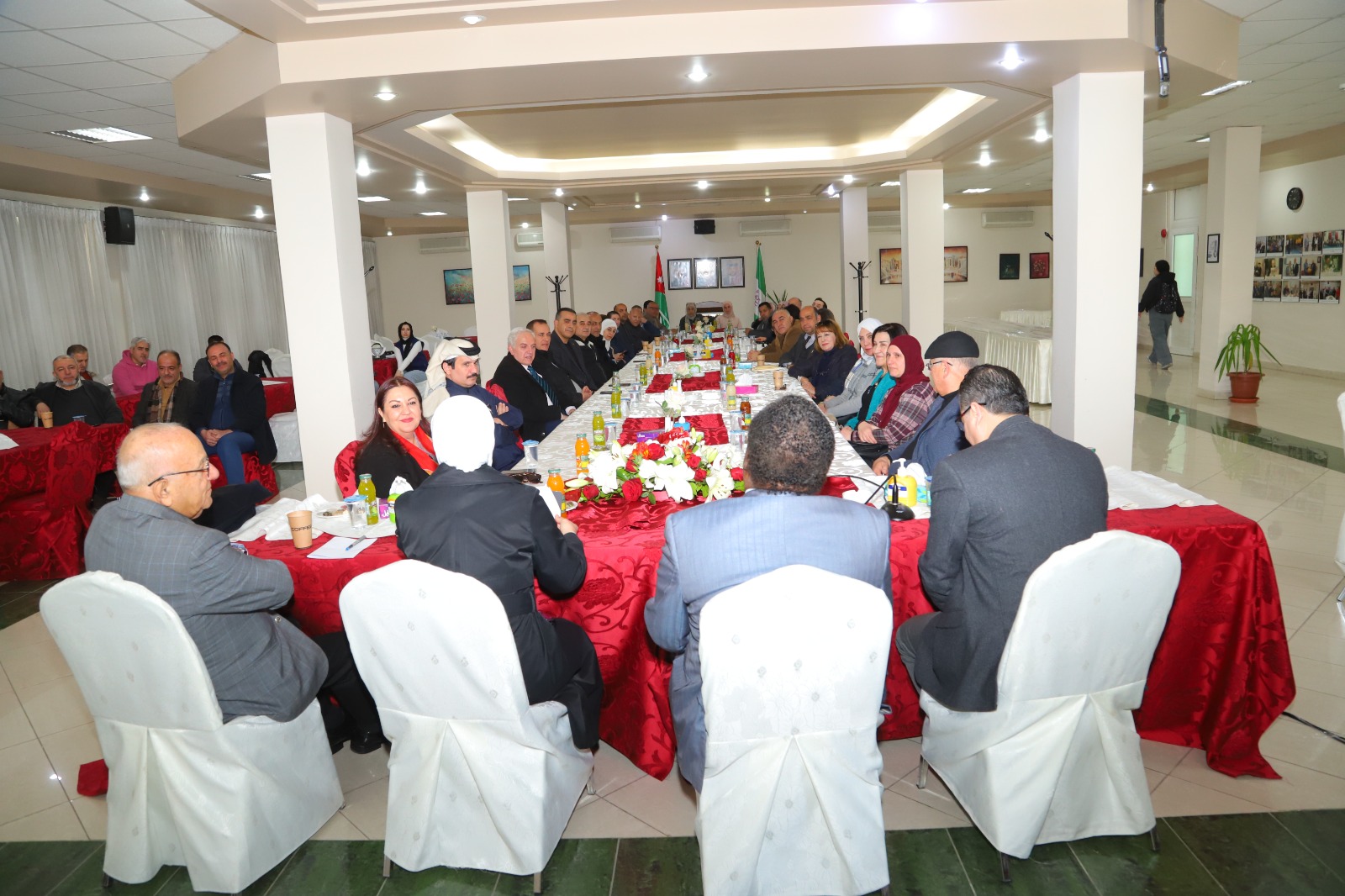 Madar Al-Saa Images 0.014141072549333611