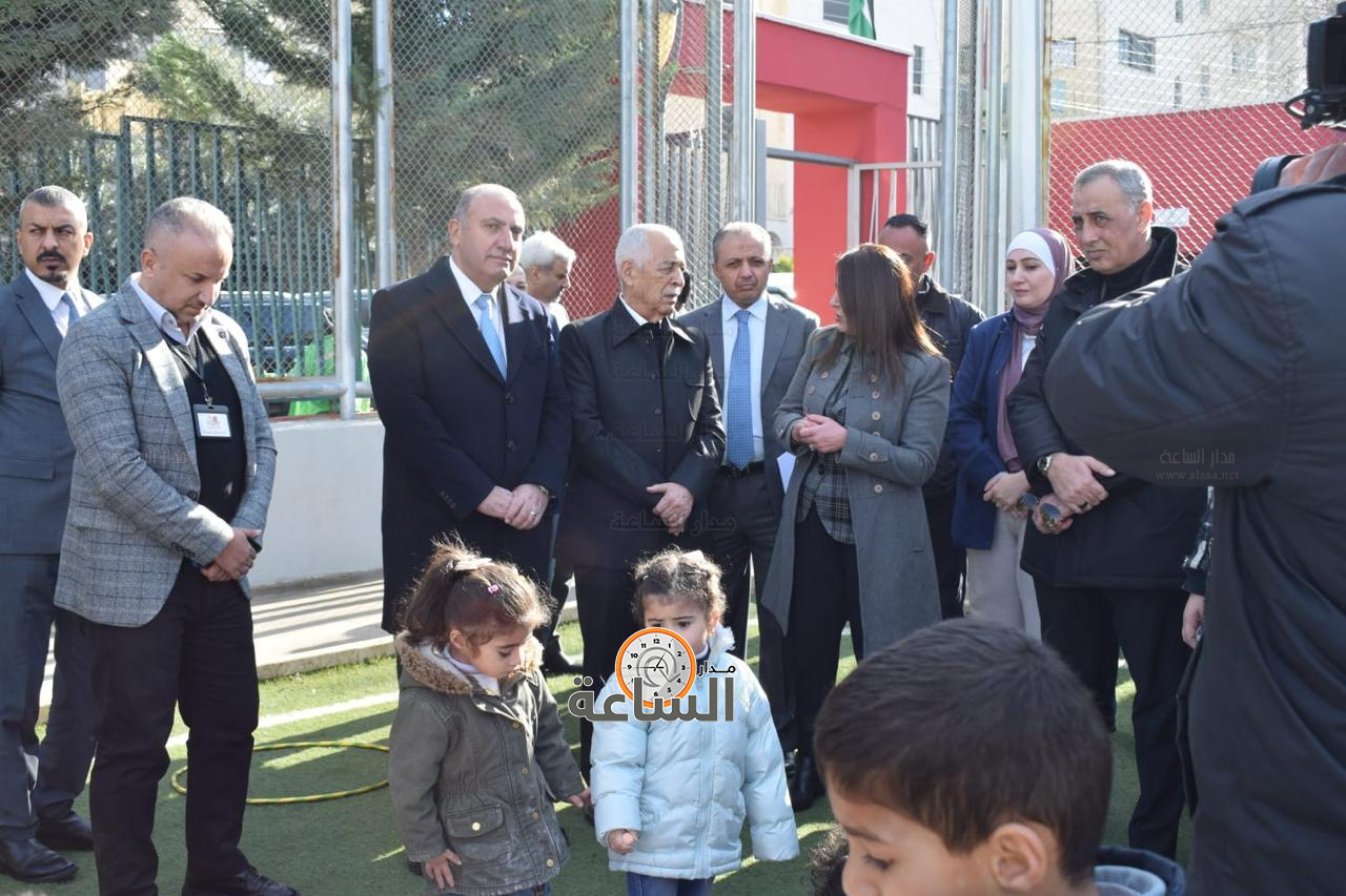 Madar Al-Saa Images 0.639914543107998