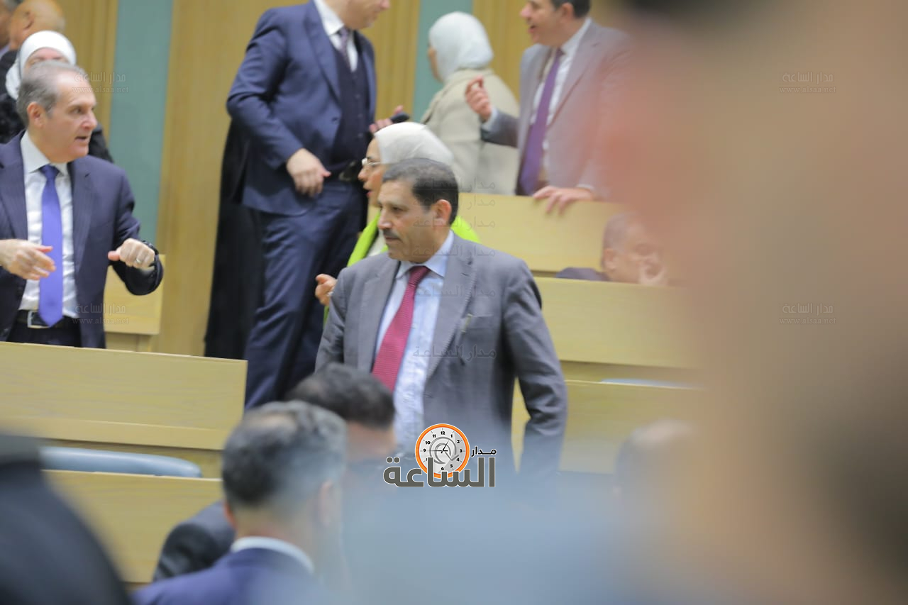 Madar Al-Saa Images 0.7966941044324933