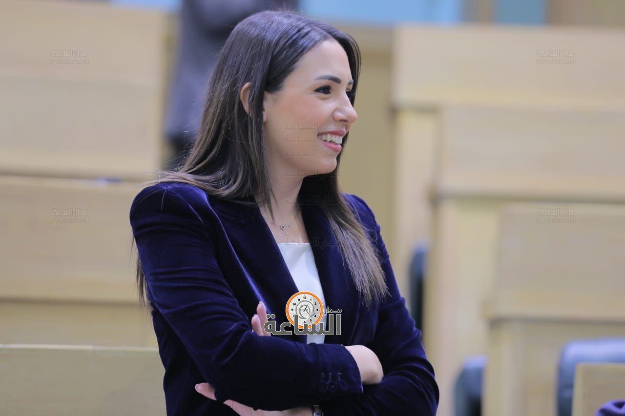 Madar Al-Saa Images 0.5877417170715398