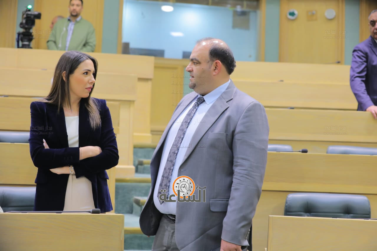 Madar Al-Saa Images 0.18688073533994687