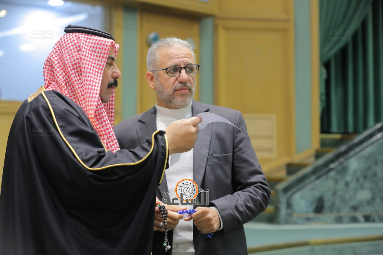 Madar Al-Saa Images 0.10485850774477412