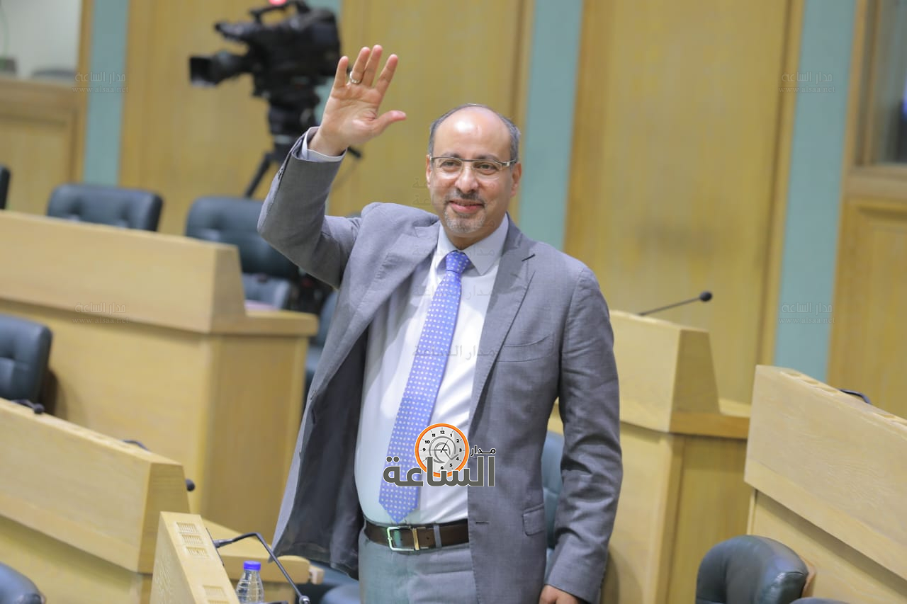 Madar Al-Saa Images 0.9761532462779883