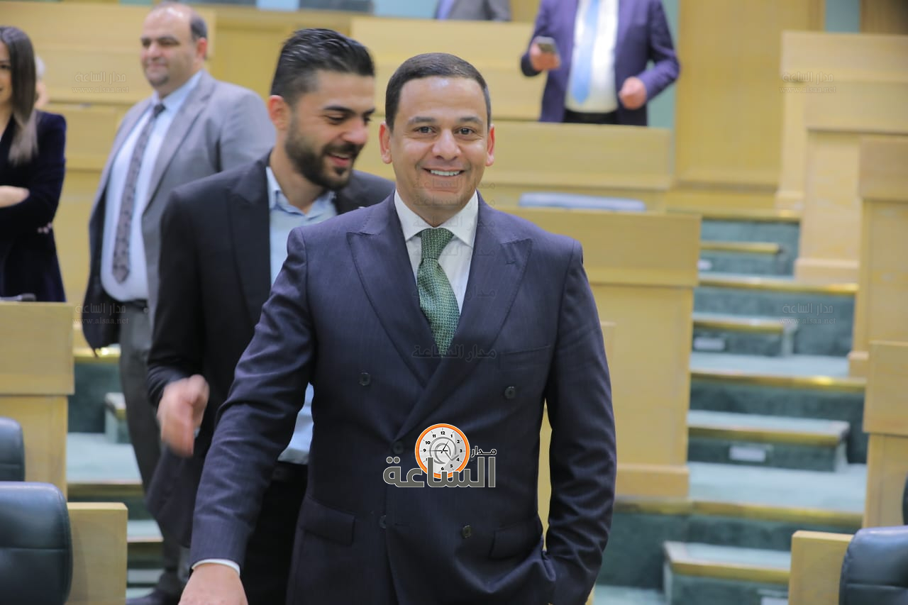 Madar Al-Saa Images 0.5243111607461517