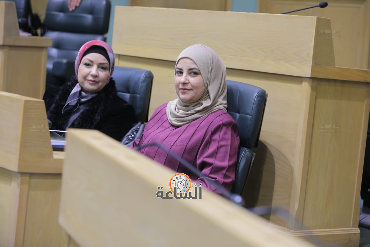 Madar Al-Saa Images 0.7819192654335503