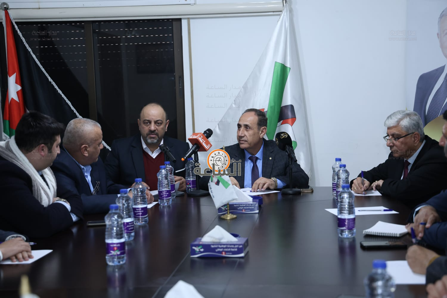 Madar Al-Saa Images 0.3981728022077249