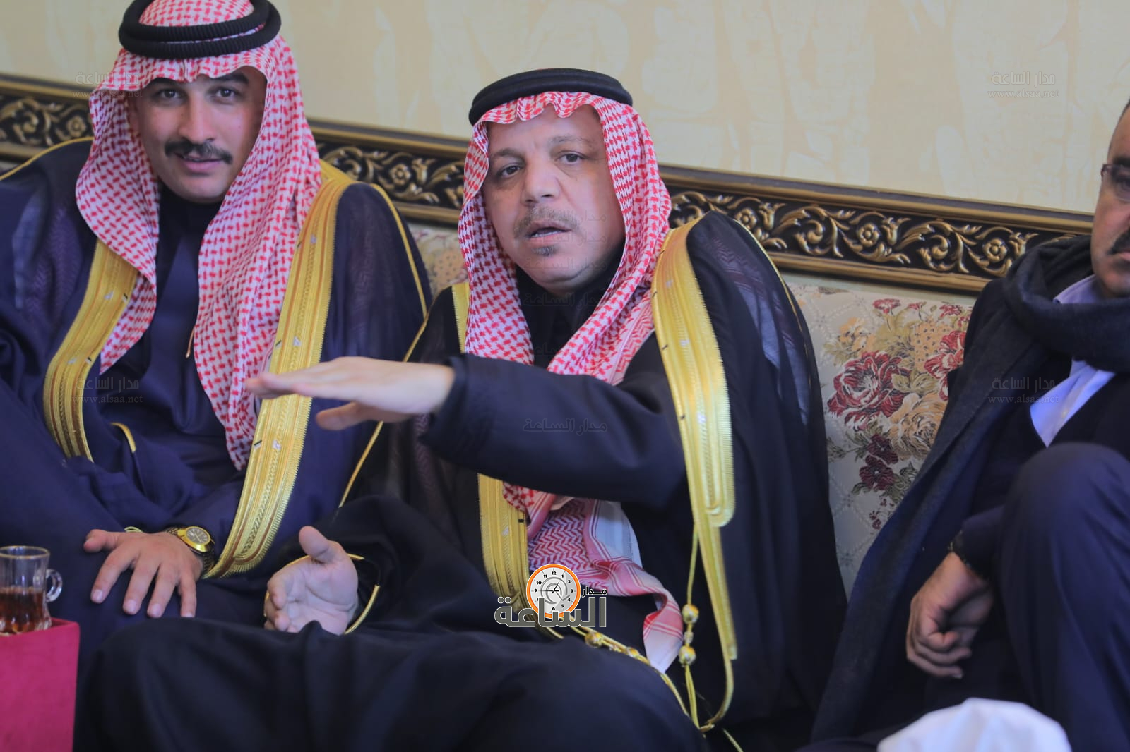 Madar Al-Saa Images 0.4849848087781241