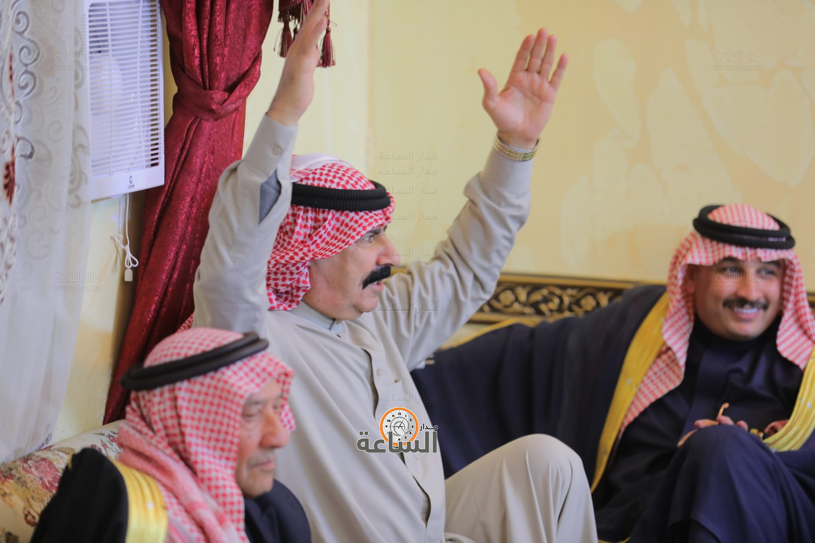 Madar Al-Saa Images 0.6094118057184119