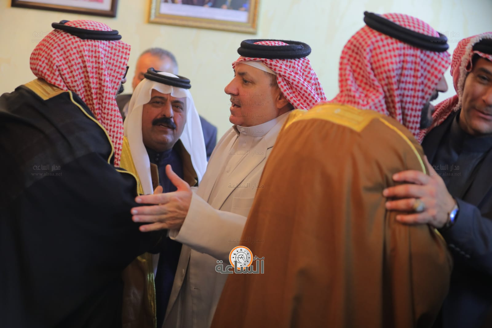 Madar Al-Saa Images 0.6663652521439241