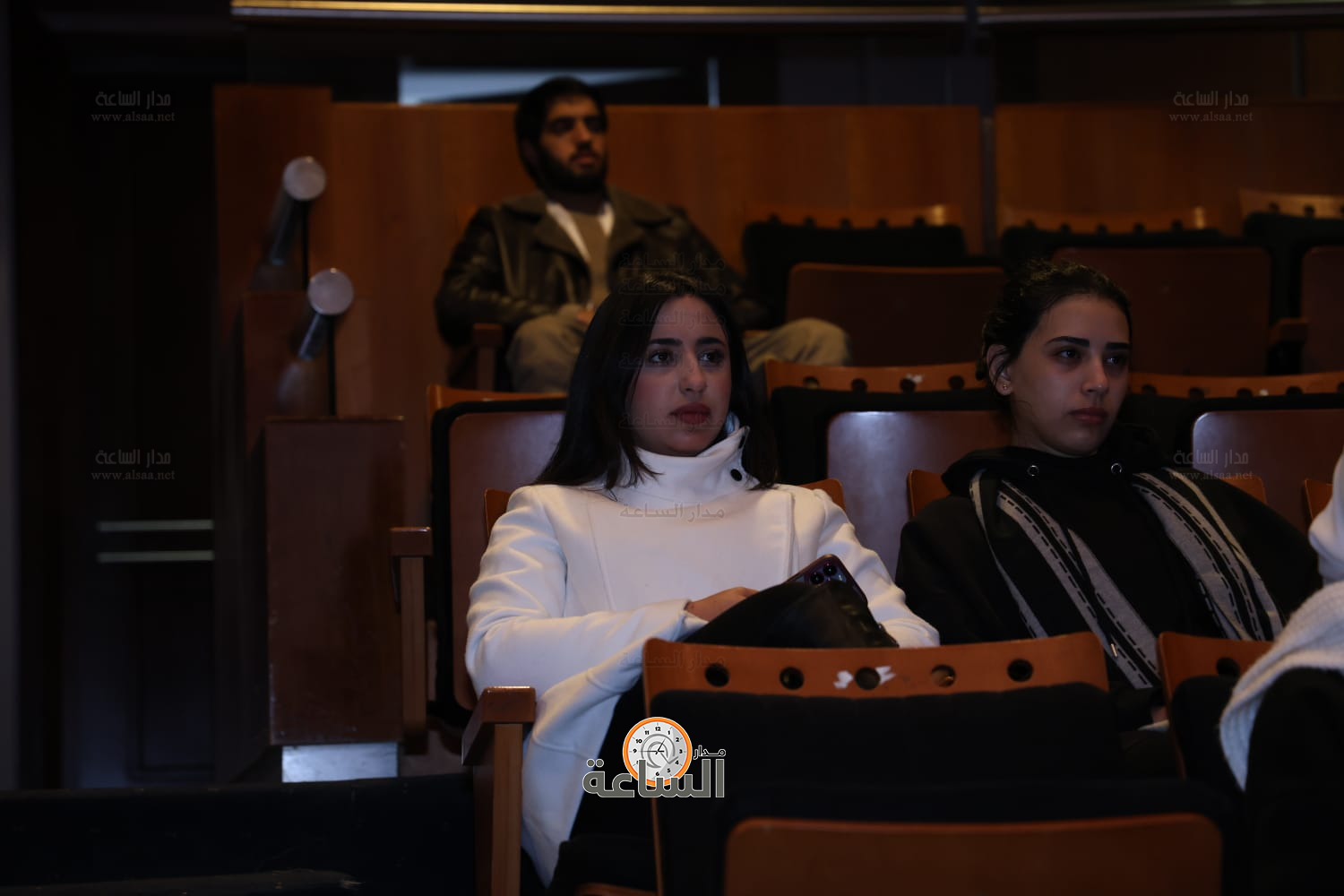 Madar Al-Saa Images 0.4803259843995886