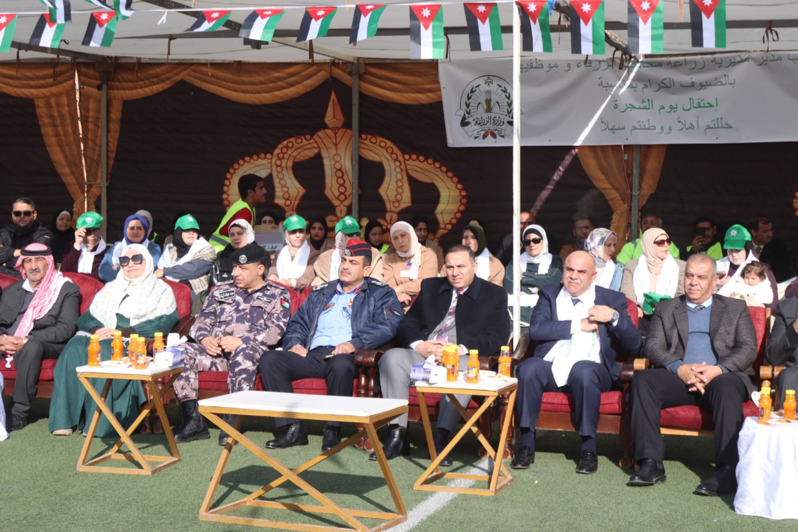 Madar Al-Saa Images 0.816933975933396