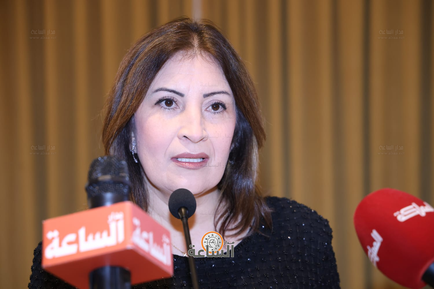 Madar Al-Saa Images 0.07290448848217279