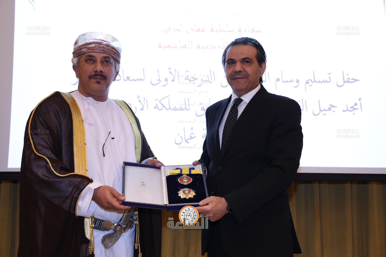 Madar Al-Saa Images 0.11867701860760294