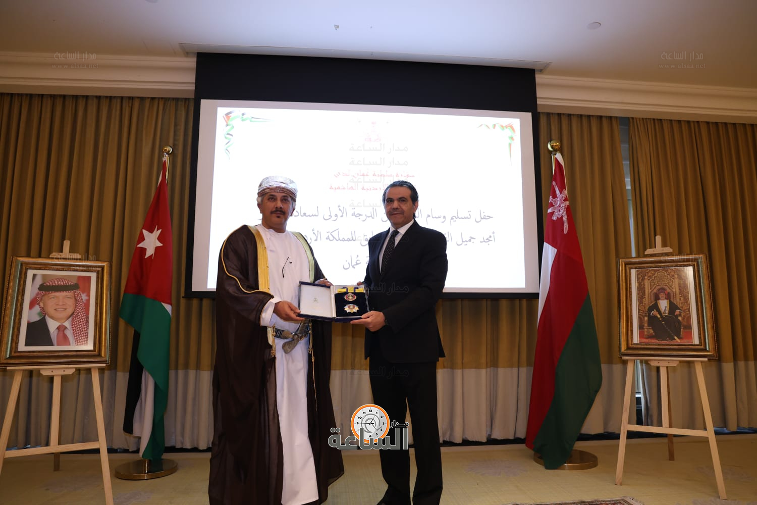 Madar Al-Saa Images 0.9335267057833463