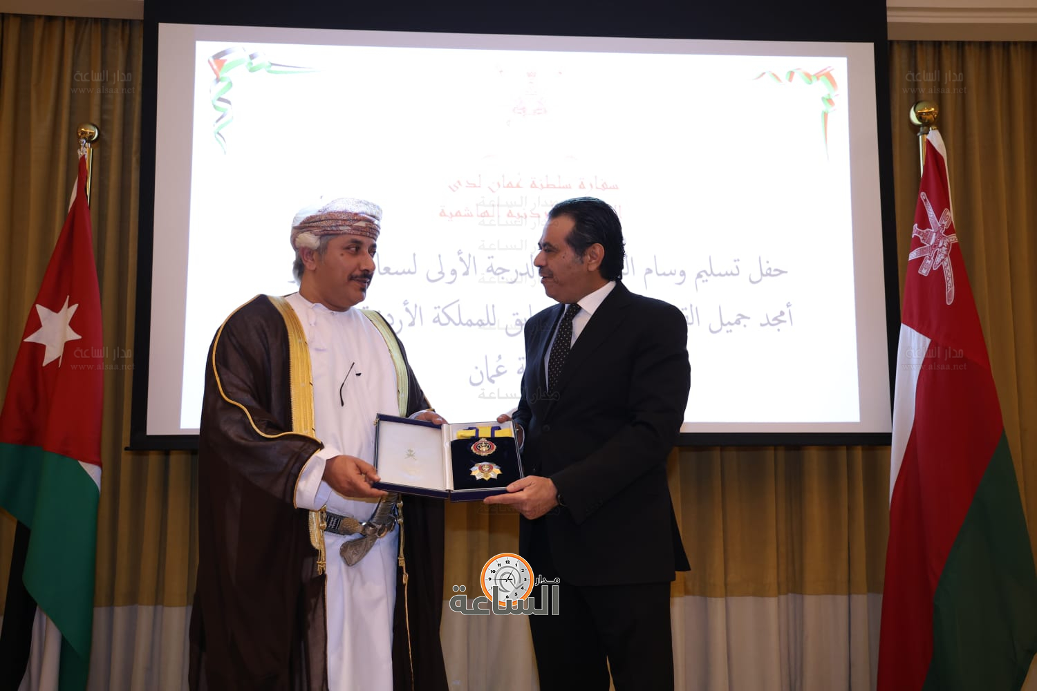 Madar Al-Saa Images 0.8077391438970147