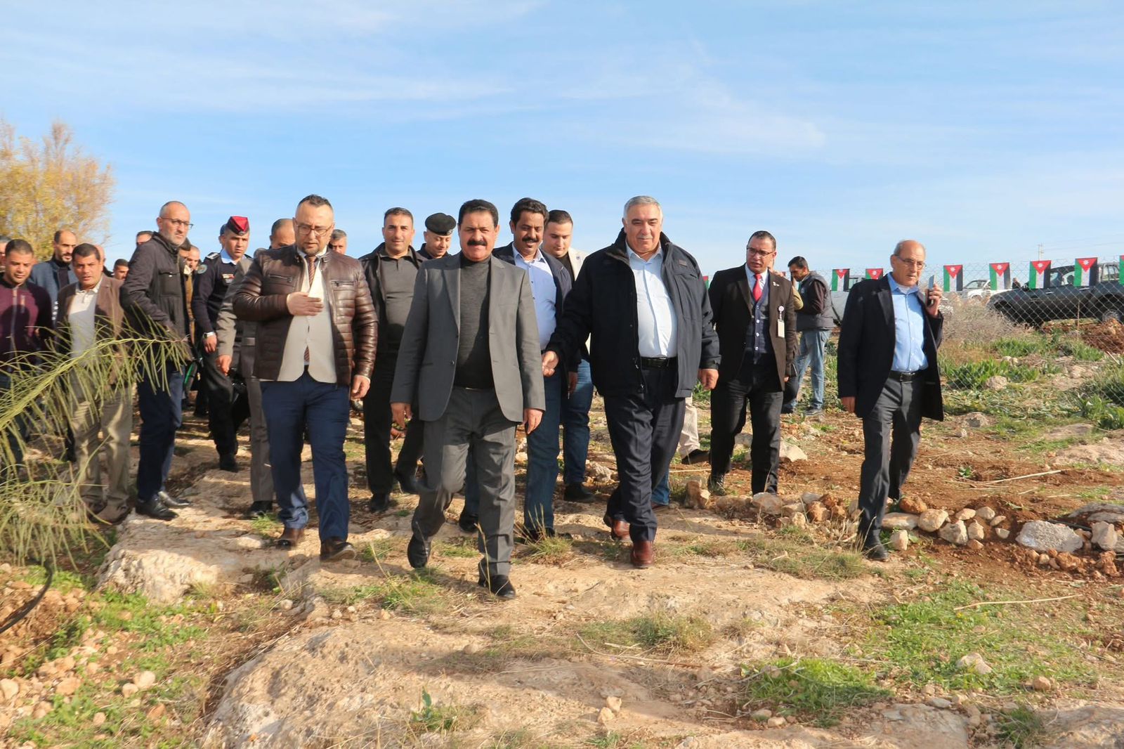 Madar Al-Saa Images 0.19434122061601267