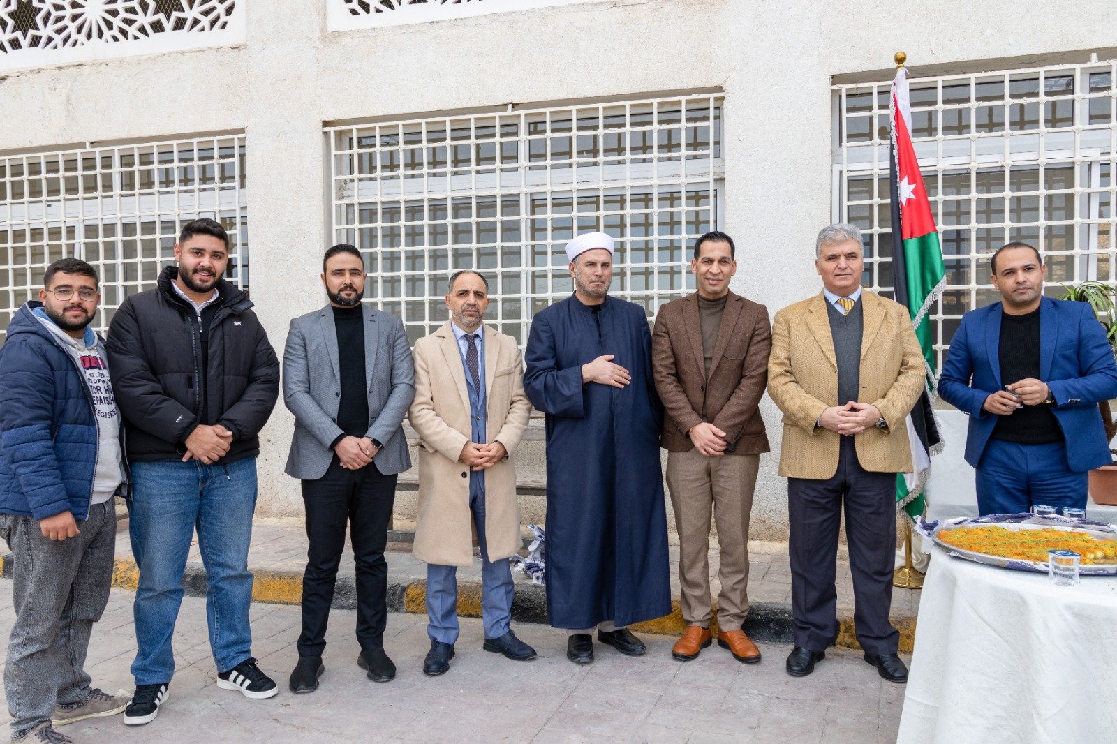 Madar Al-Saa Images 0.6119768082972736