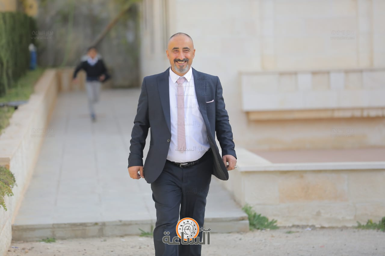 Madar Al-Saa Images 0.35493901393874516