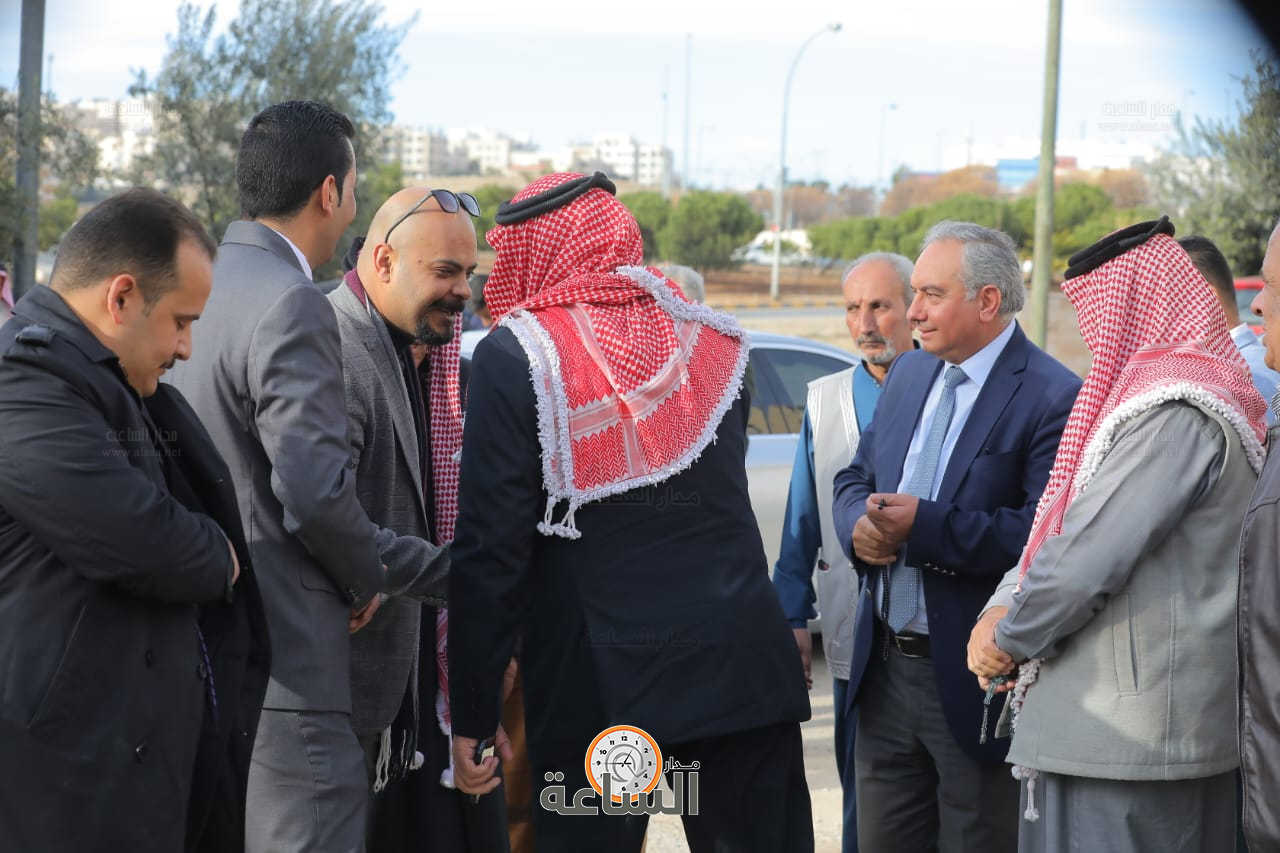 Madar Al-Saa Images 0.32978318661122263