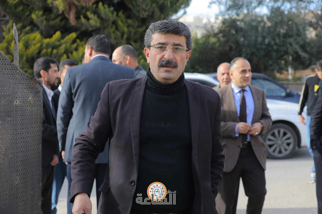 Madar Al-Saa Images 0.7952555548176397