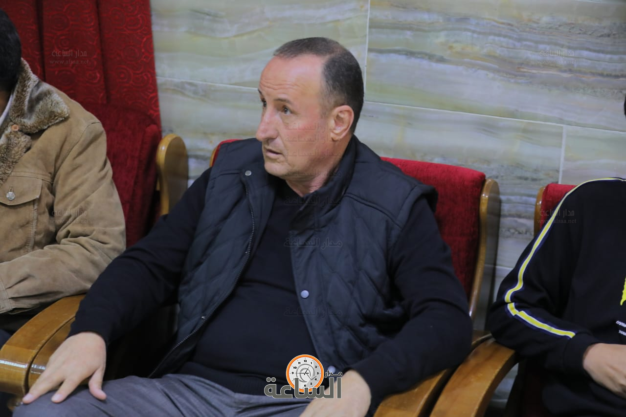 Madar Al-Saa Images 0.7242432421339806