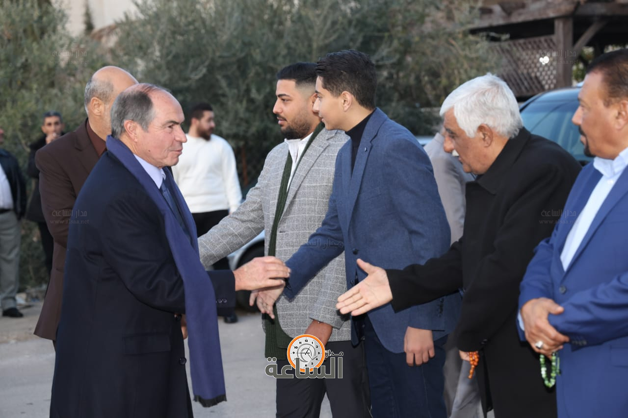 Madar Al-Saa Images 0.8715286177437578