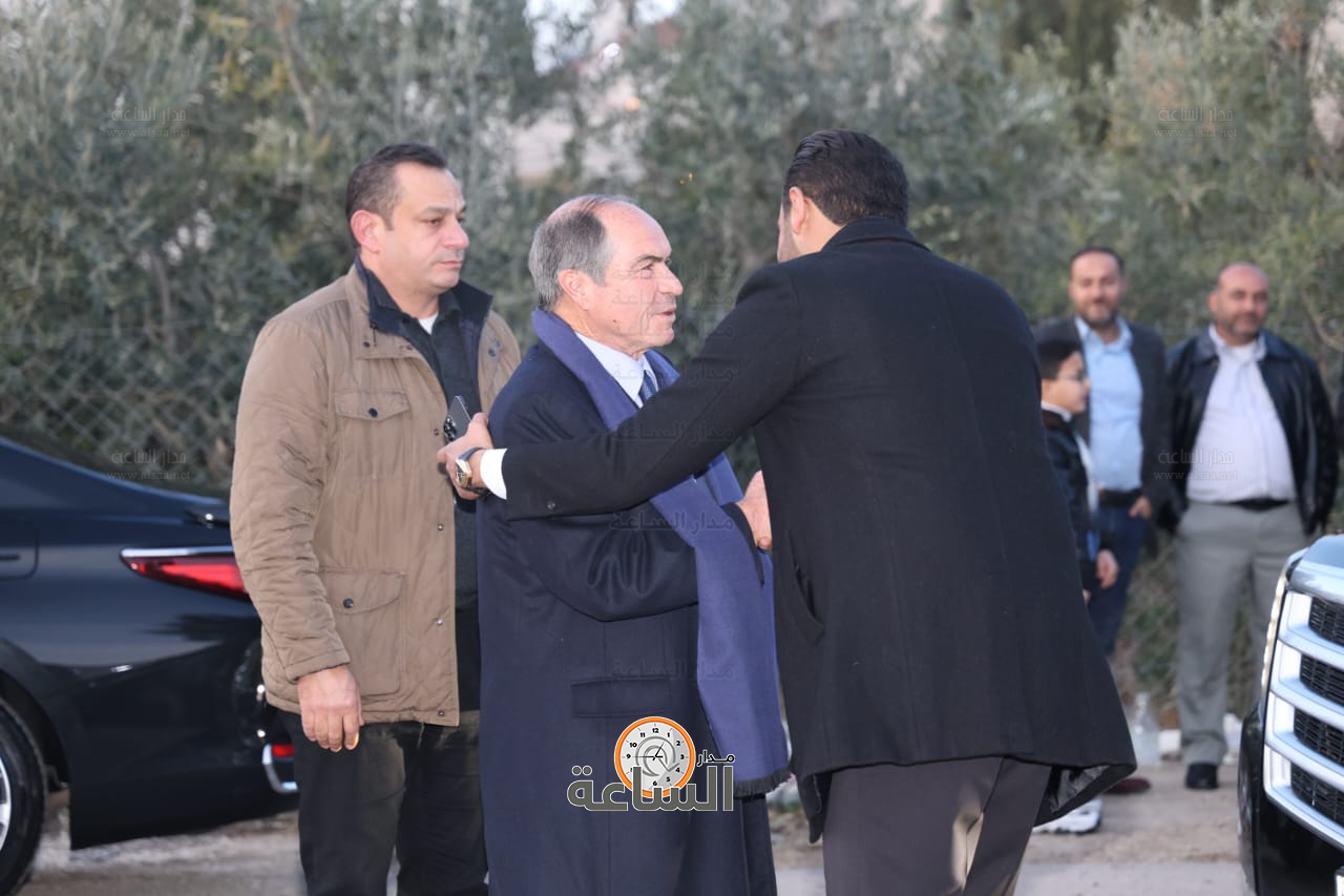 Madar Al-Saa Images 0.3698760842492057