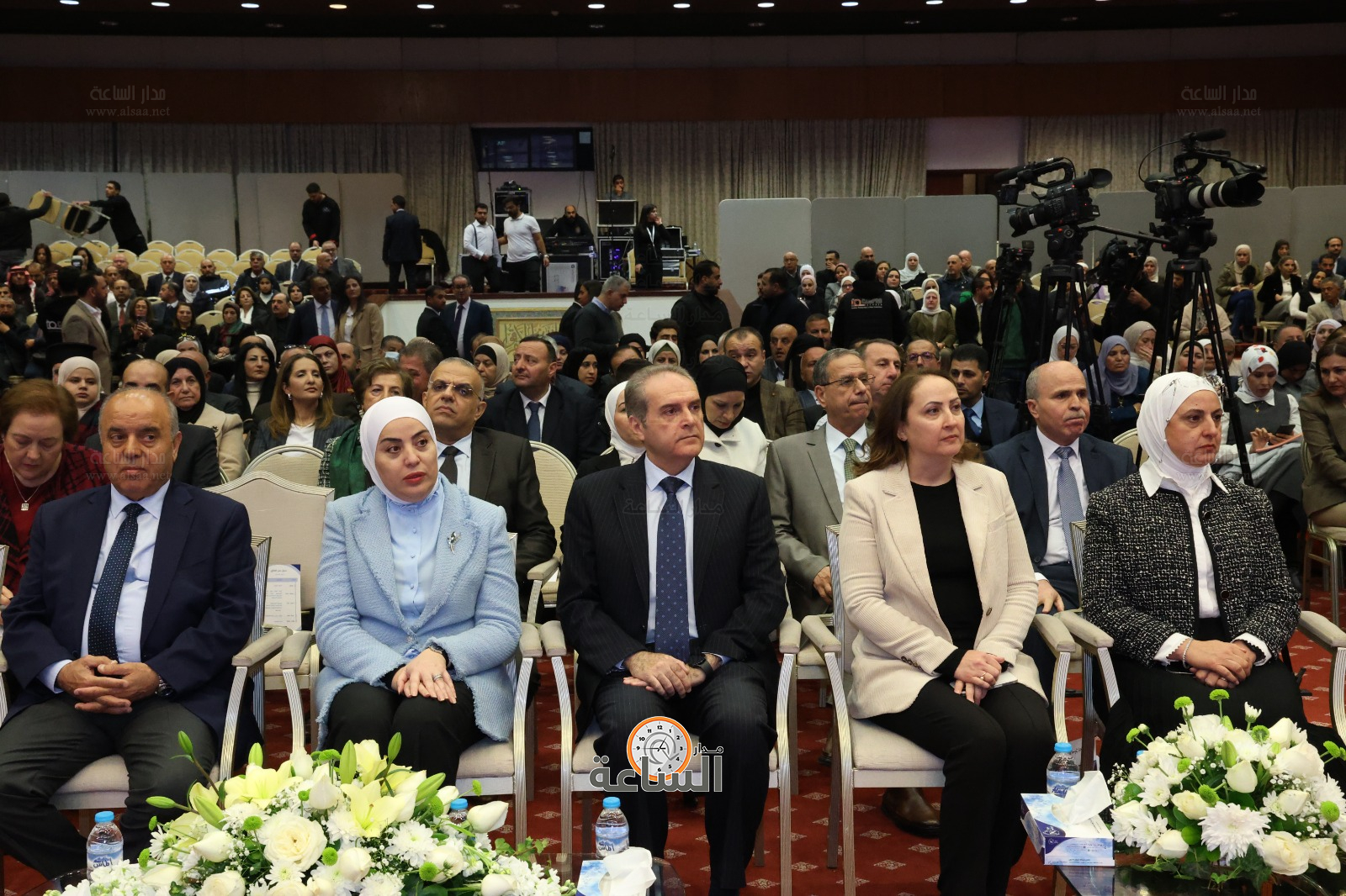 Madar Al-Saa Images 0.12165559588790864