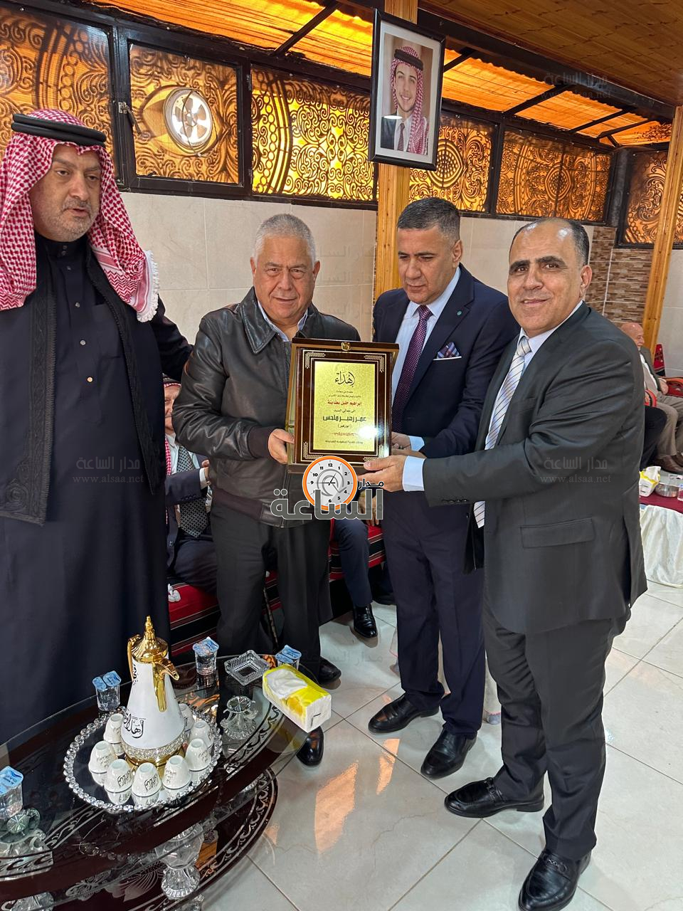 Madar Al-Saa Images 0.3699804254001131