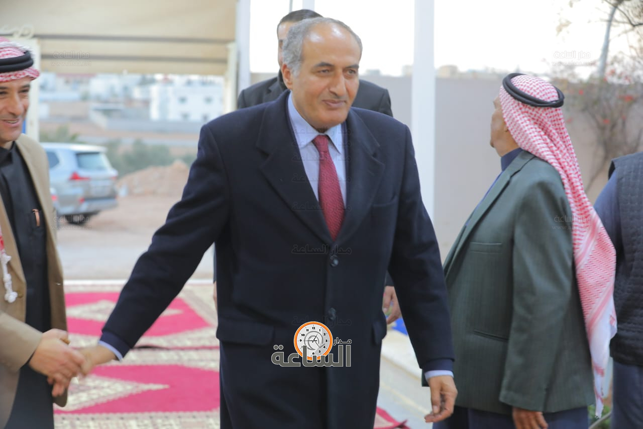 Madar Al-Saa Images 0.6320789145623853