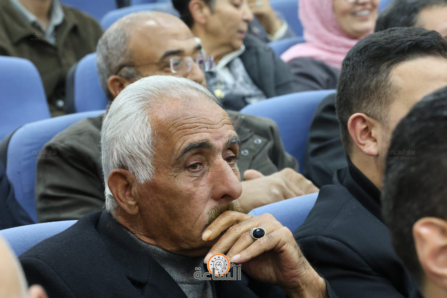 Madar Al-Saa Images 0.2502172546128687