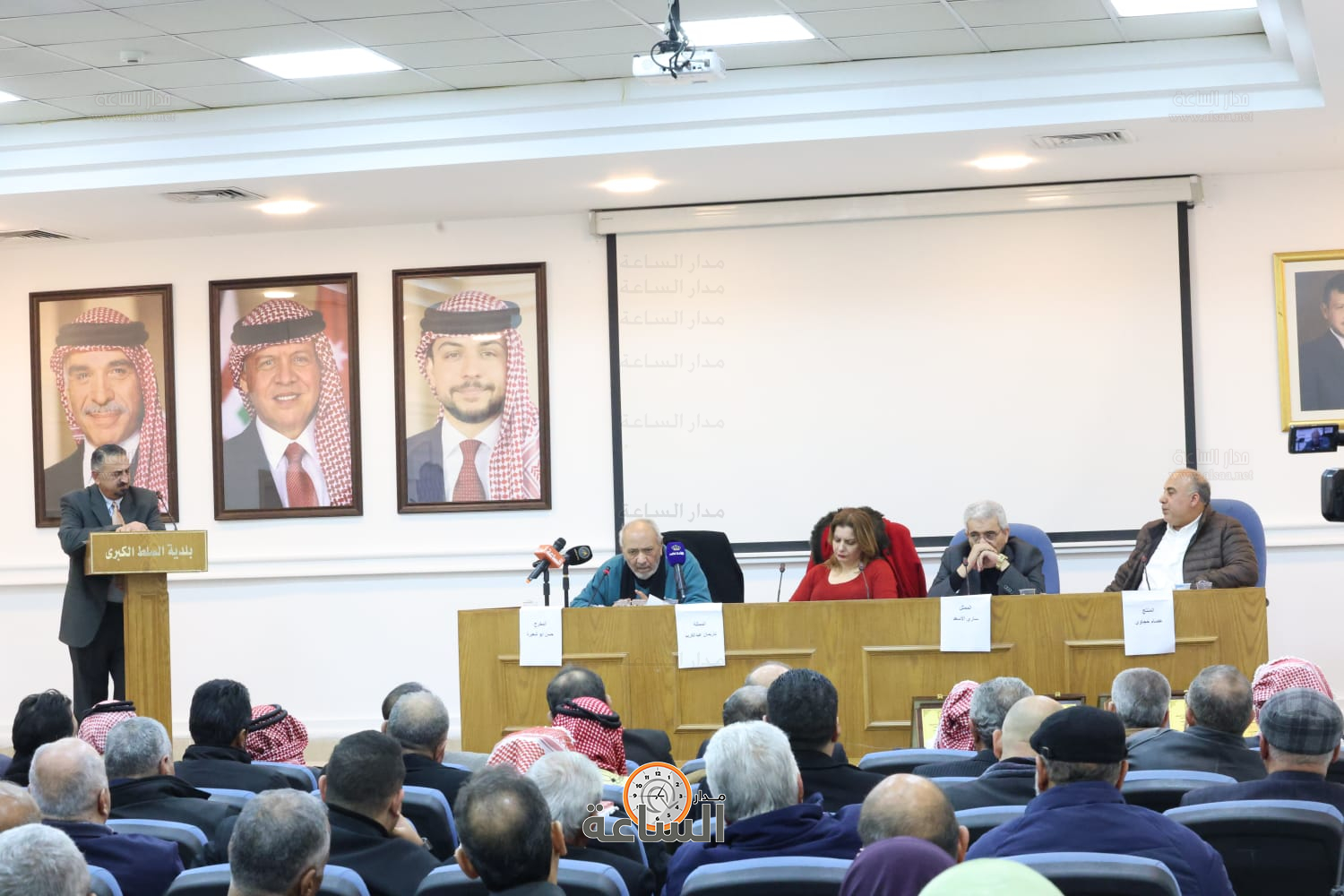 Madar Al-Saa Images 0.9195506924142682