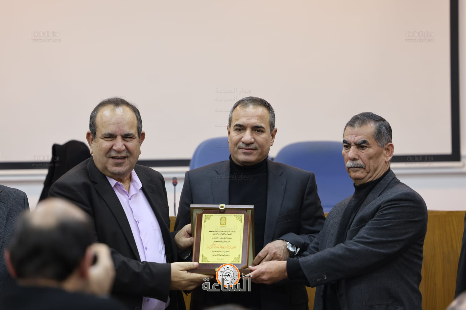 Madar Al-Saa Images 0.6348314573065226