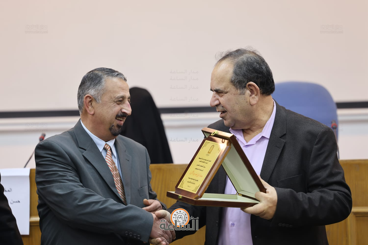 Madar Al-Saa Images 0.8504411325510166