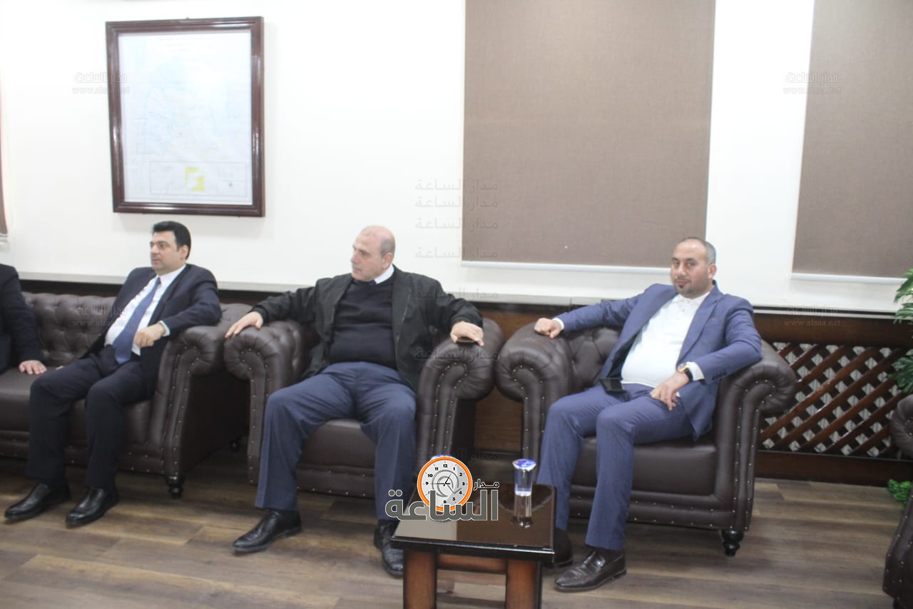 Madar Al-Saa Images 0.22325339080487705